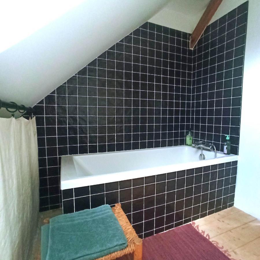 Chambre Dans Atelier D'Artiste Bed and Breakfast Λε Μανς Εξωτερικό φωτογραφία